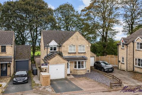 3 bedroom detached house for sale, Pintail Avenue, Bradford BD6
