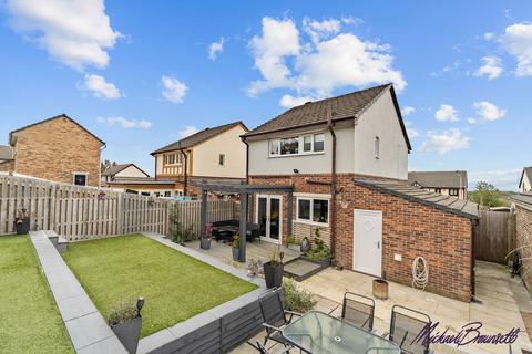 undefined, Shire Close, Bradford BD6