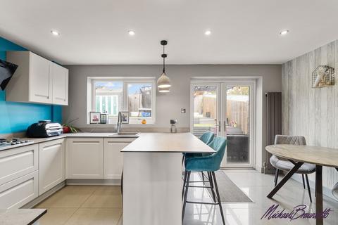 undefined, Shire Close, Bradford BD6