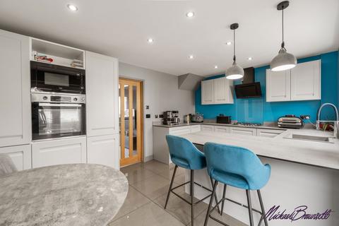 undefined, Shire Close, Bradford BD6