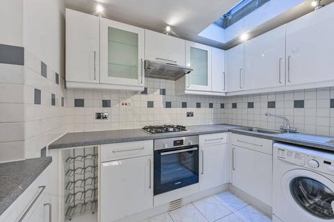 1 bedroom flat to rent, Kennet Close, Battersea, London, SW11