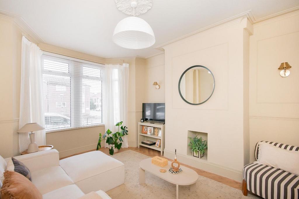 1 R8 HEE - Living Room D.jpg