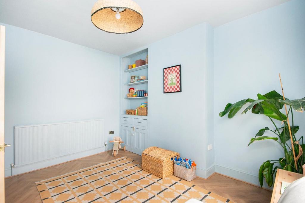 1 R8 HEE - Dining Room A.jpg