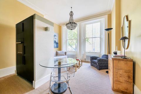 1 bedroom flat for sale, Redcliffe Gardens, Chelsea, London, SW10