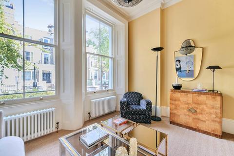 1 bedroom flat for sale, Redcliffe Gardens, Chelsea, London, SW10