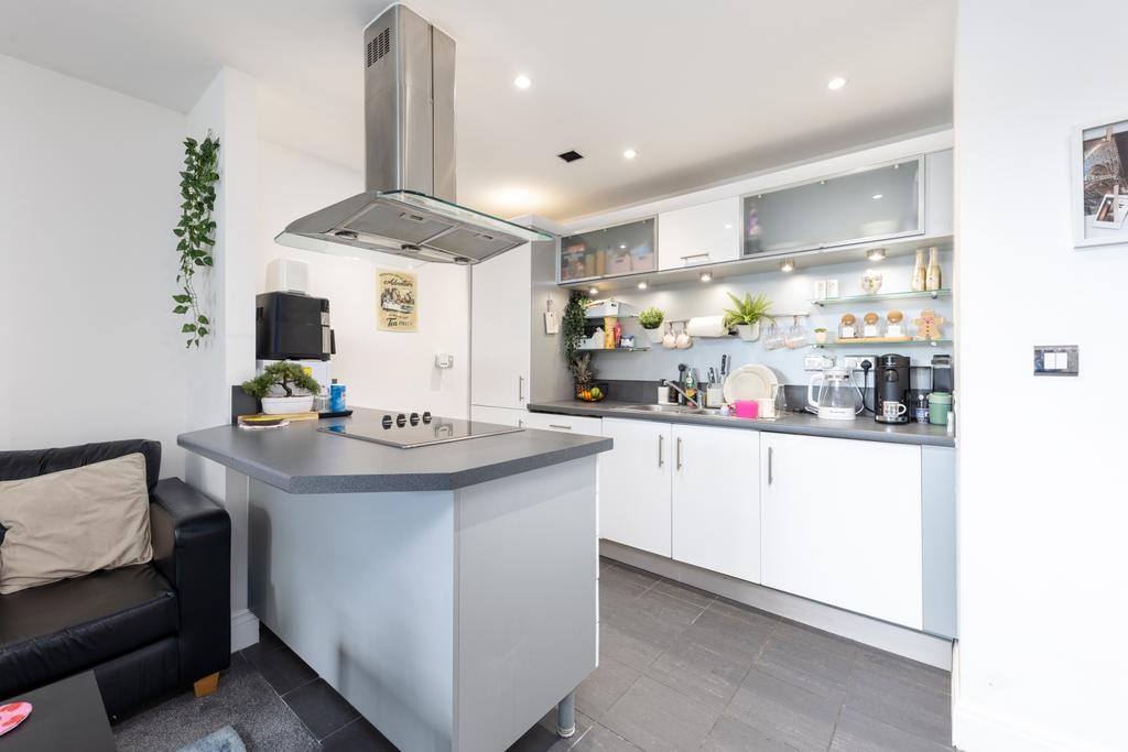 Reception Room Kitchen (1)