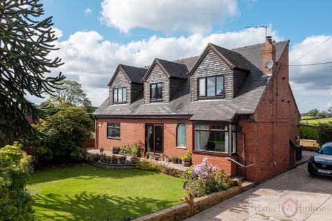 4 bedroom detached house for sale - Barnfields Bungalow Barnfields Lane, Kingsley, Stoke-on-trent, ST10 2DG