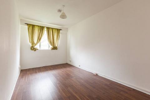 1 bedroom flat to rent, Mile End Road, Whitechapel, London, E1
