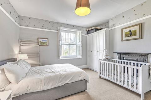 2 bedroom flat for sale, Salford Road, London SW2