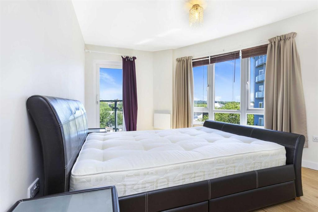Bantam-house-heritage-avenue-colindale-nw9