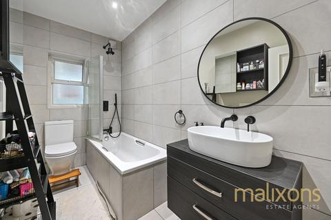 2 bedroom flat for sale, Westwell Road, London SW16