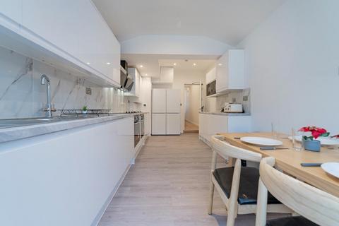 53 Beulah Road, Sutton, SM1 2QG