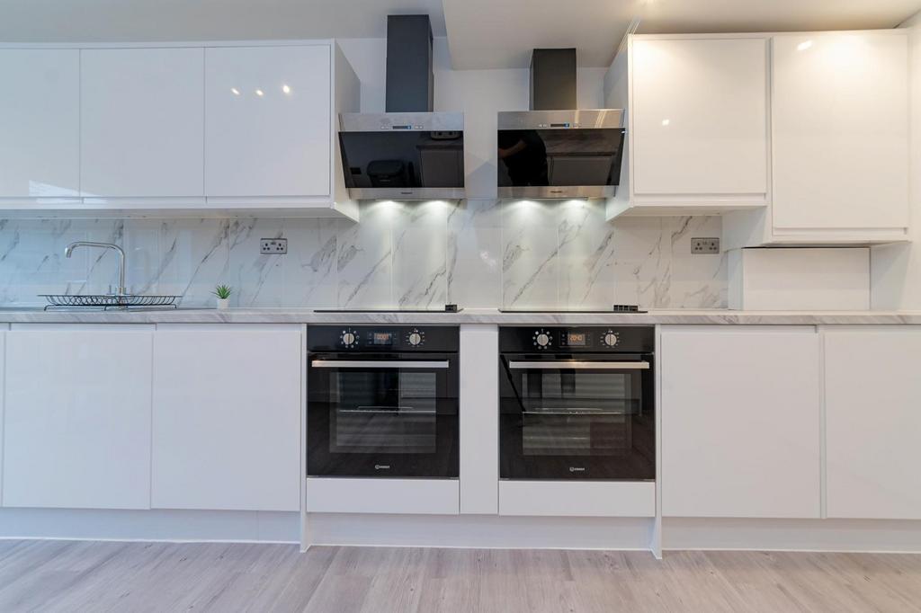 Kitchen8.jpg