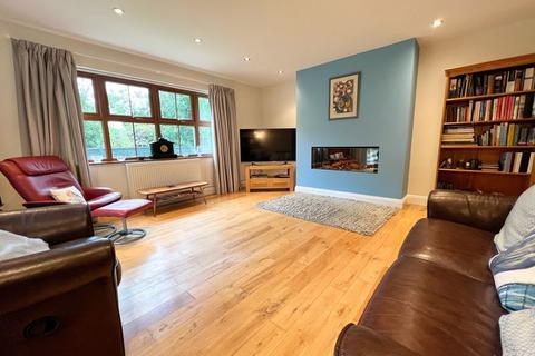 undefined, Fairways, 8 Tyla Rhosyr, Cowbridge, The Vale of Glamorgan, CF71 7AU