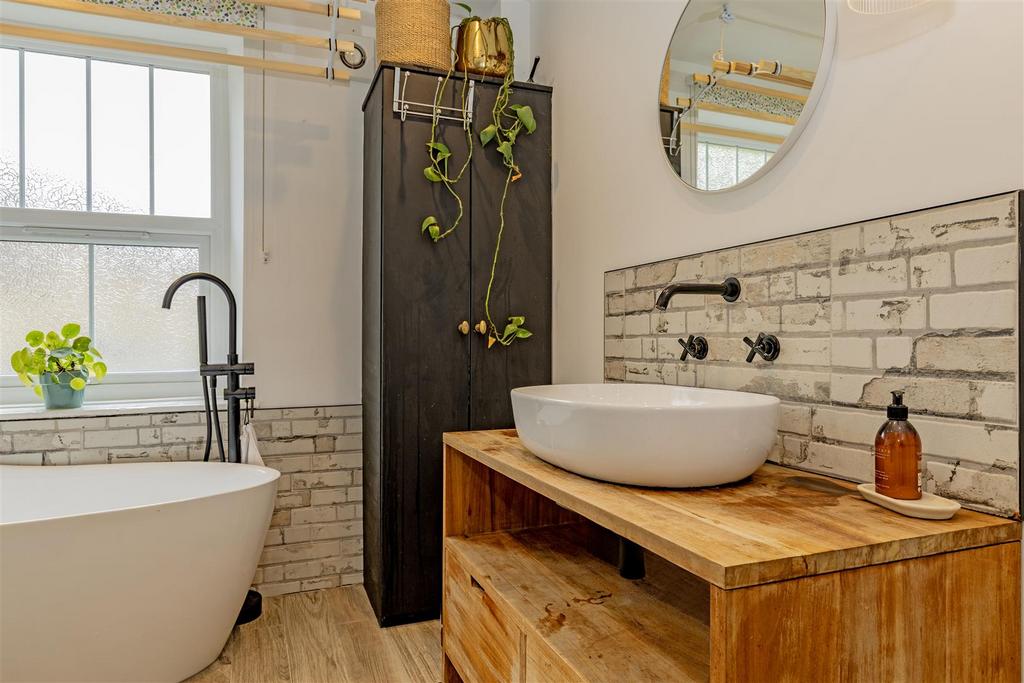 Bathroom-2.jpg