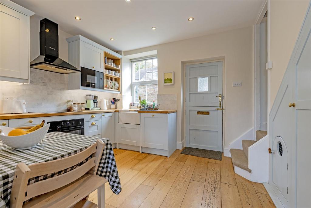 Kitchen-2.jpg
