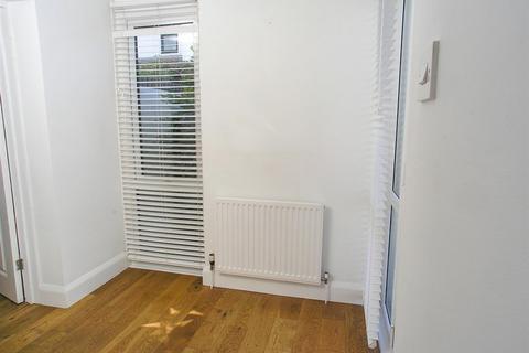 3 bedroom detached house for sale, Mitre Court, Llandaff