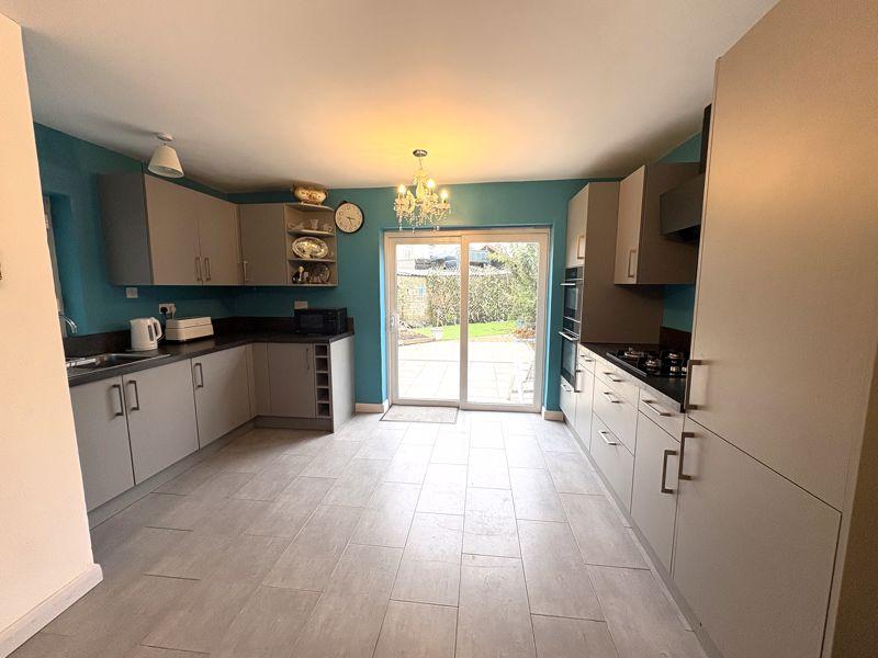 Kitchen dining room