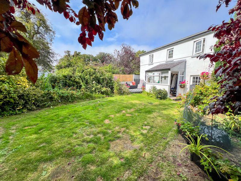 Lawn Cottage