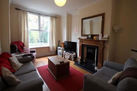 4 bedroom house to rent, Brookfield Place, Leeds LS6