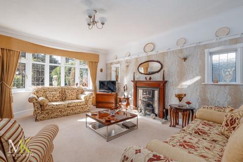 4 bedroom chalet for sale, Queens Park Avenue, Bournemouth BH8