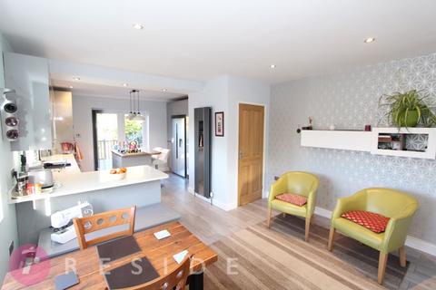3 bedroom detached house for sale, Newhey Road, Rochdale OL16