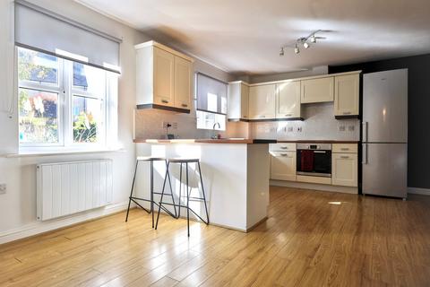 Flat 3, Sherbourne House, 1 Cherry Tree Way, Carterton, OX18 1GU