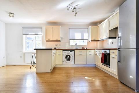 Flat 3, Sherbourne House, 1 Cherry Tree Way, Carterton, OX18 1GU