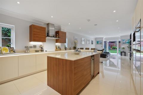 undefined, Furlong Drive, Ascot