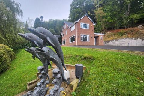 Pool House, Farm House. TF8 7BS