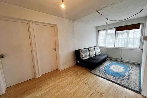 undefined, Greenford Road, Greenford