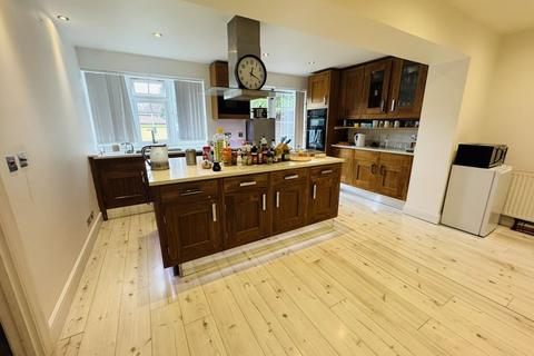 undefined, Sandringham Road, Northolt