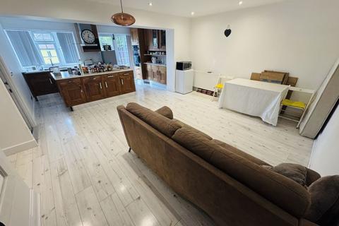 undefined, Sandringham Road, Northolt