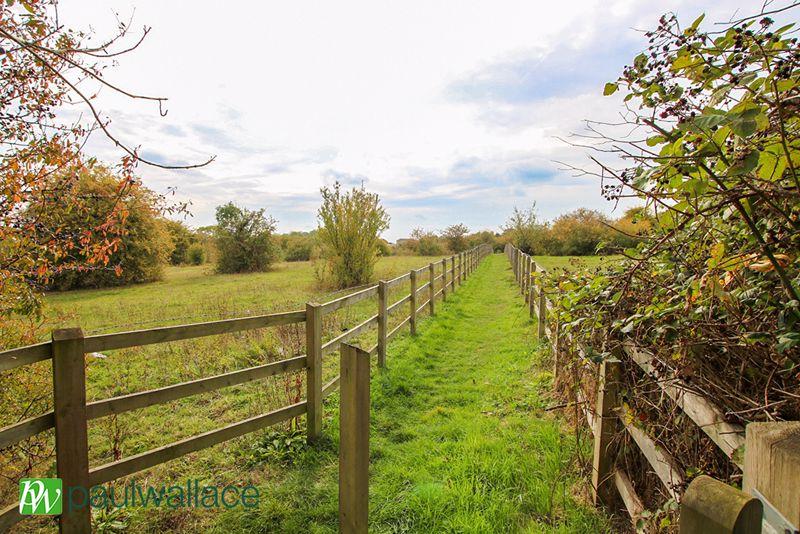 Footpath to Fields