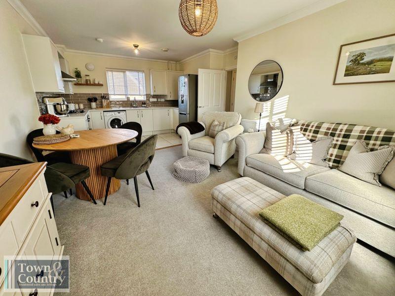 Keats crescent