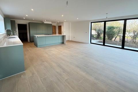 undefined, Ash Lane, Down Hatherley, GL2