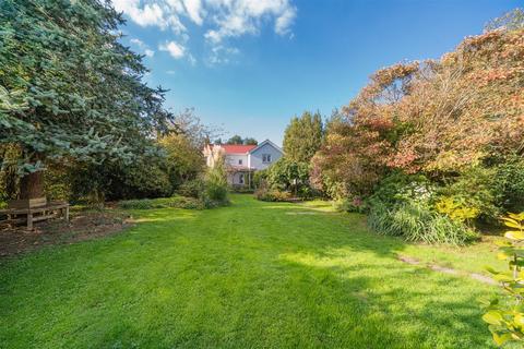 4 bedroom detached house for sale, BEMBRIDGE VILLAGE