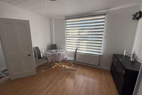 undefined, 2 Bedroom House for Sale, Edgware HA8