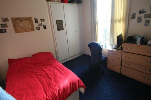 9 bedroom house to rent, Cardigan Road, Leeds LS6