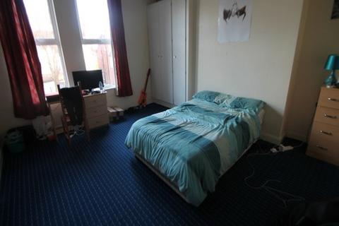 9 bedroom house to rent, Cardigan Road, Leeds LS6
