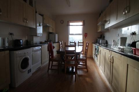 9 bedroom house to rent, Cardigan Road, Leeds LS6