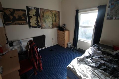 9 bedroom house to rent, Cardigan Road, Leeds LS6