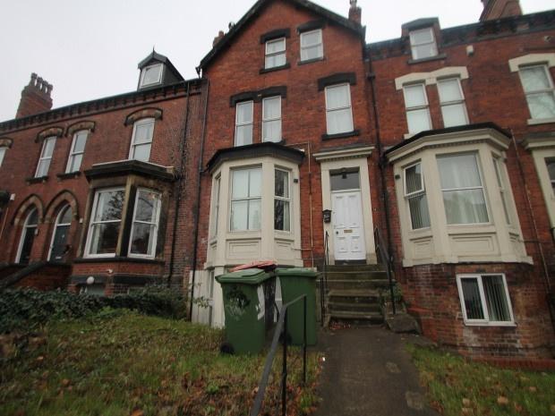 A charming front view of the property showcasin...