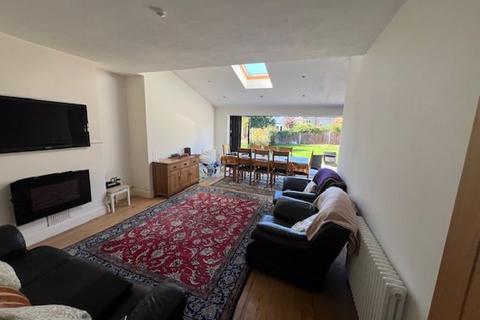 11 Lincoln Close, Harrow, HA2 7RJ