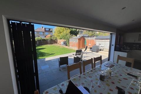11 Lincoln Close, Harrow, HA2 7RJ