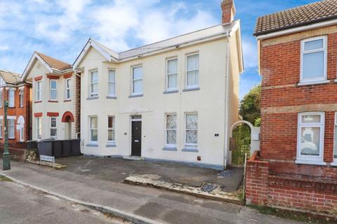 4 bedroom detached house for sale, Markham Road, Bournemouth BH9