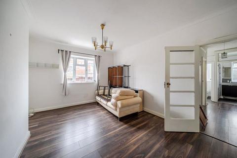 3 bedroom apartment for sale, Colney Hatch Lane, London