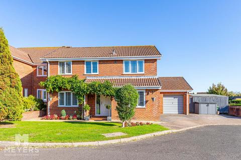 4 bedroom detached house for sale, Springvale Avenue, Bournemouth, BH7 7