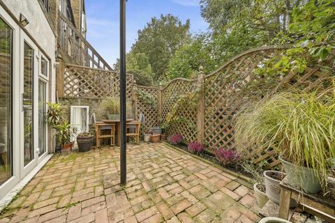 1 bedroom flat for sale, Greenside Road, London W12