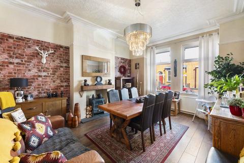 5 bedroom semi-detached house for sale, St. Malo Road, Wigan WN1